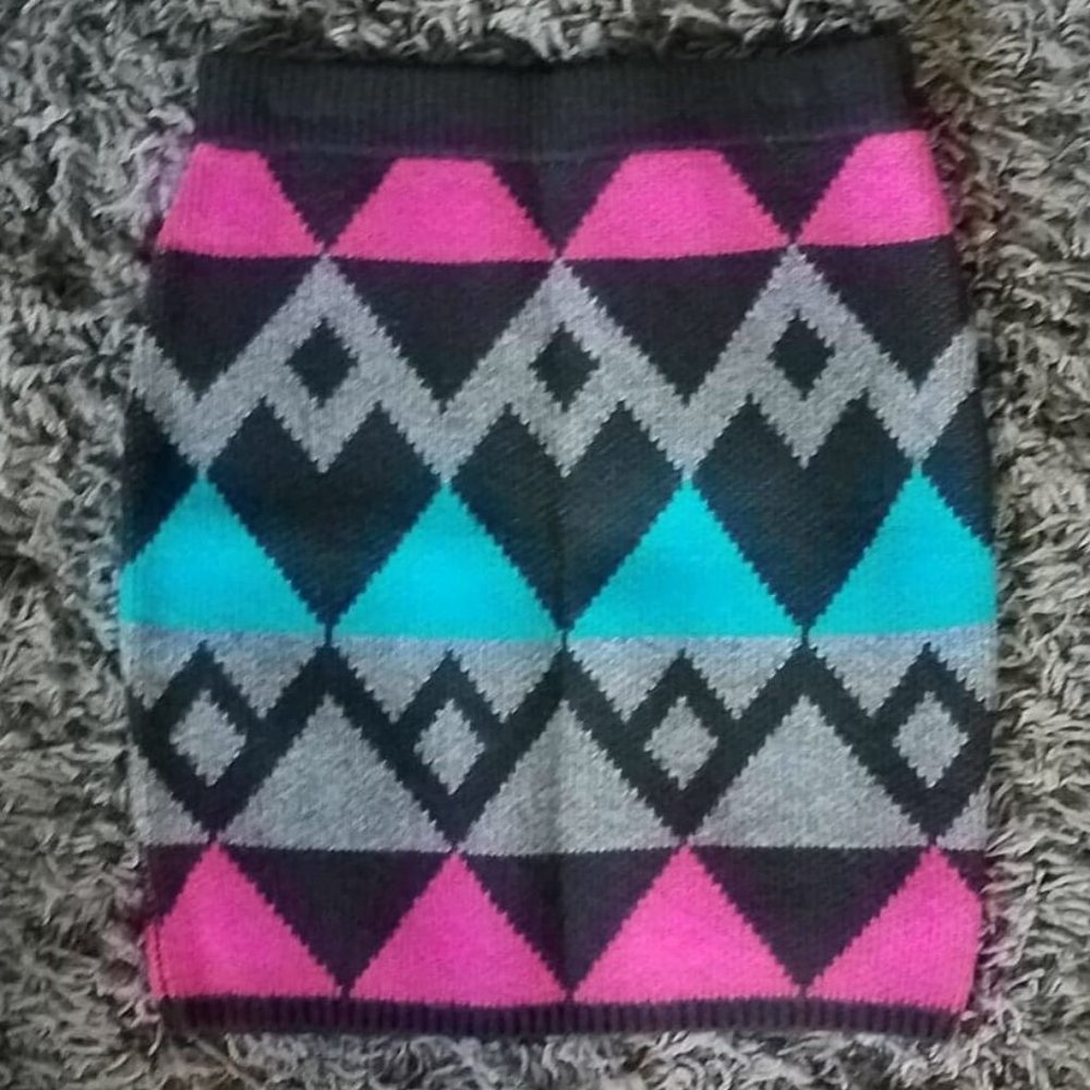 Moda International sweater skirt